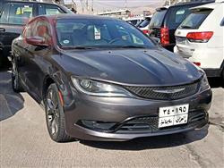 Chrysler 200